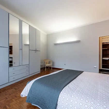 Apartment Aurora By Interhome Omegna